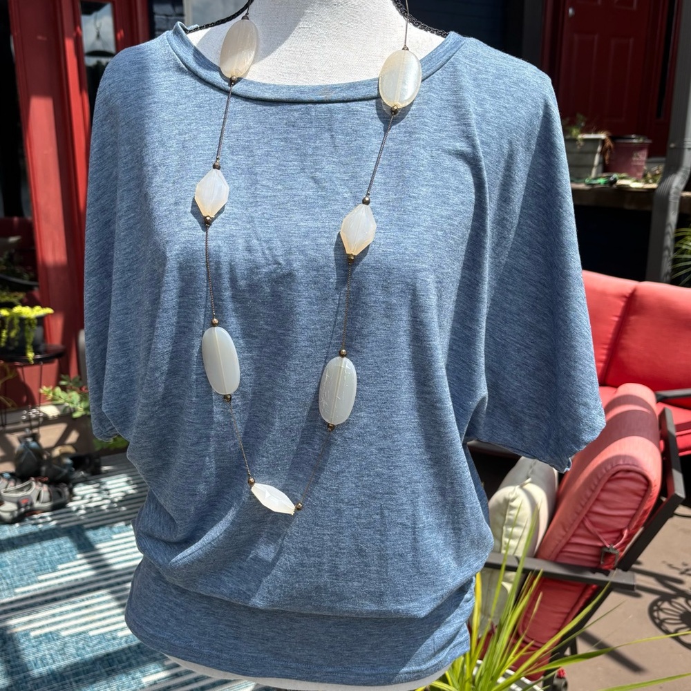 LOVEU DEAR slate blue blouse short sleeve cinched sides women’s size Med